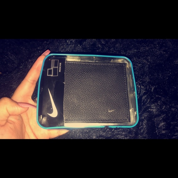 Nike Other - Men’s Nike Wallet